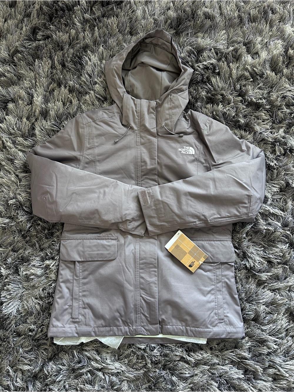The north face women's Monarch Triclimate Luna Stone Size M New 
MRSP $260 
Firm